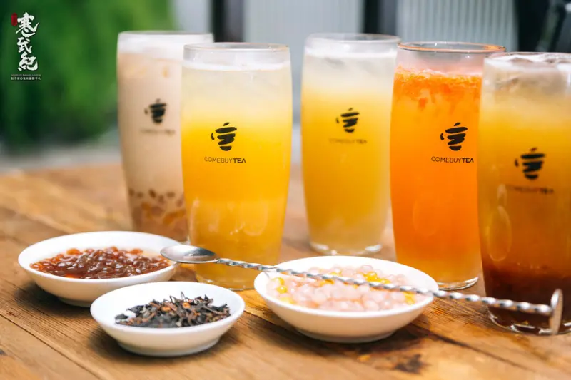 【中肯‧食記】COMEBUYTEA 台北誠品生活松菸店‧捷運市政府站｜獨家混搖茶‧精選原葉茶‧堅持現磨現萃調茶師現場手搖！