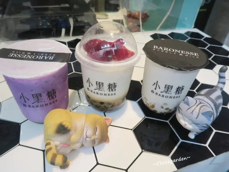 [捷運忠孝新生站] baroness小黑糖－光華店~光華商圈裡的黑糖珍珠鮮奶。黑糖專賣店之來杯浪漫的玫瑰花珍奶吧