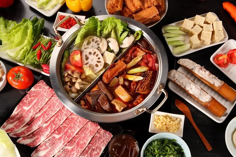 【大安站│鼎旺麻辣鍋】老饕帶路 吳恩文私心最愛的麻辣鍋 ，真材實料讓人一吃停不了！