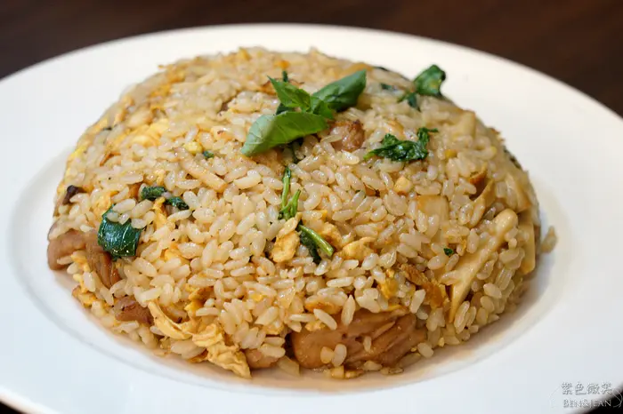 【 2019台灣炒飯王-東區宜蘭】三杯雞肉炒飯x約翰兄弟二號店~粒粒分明，不油不膩，每一口都是三杯雞的香氣