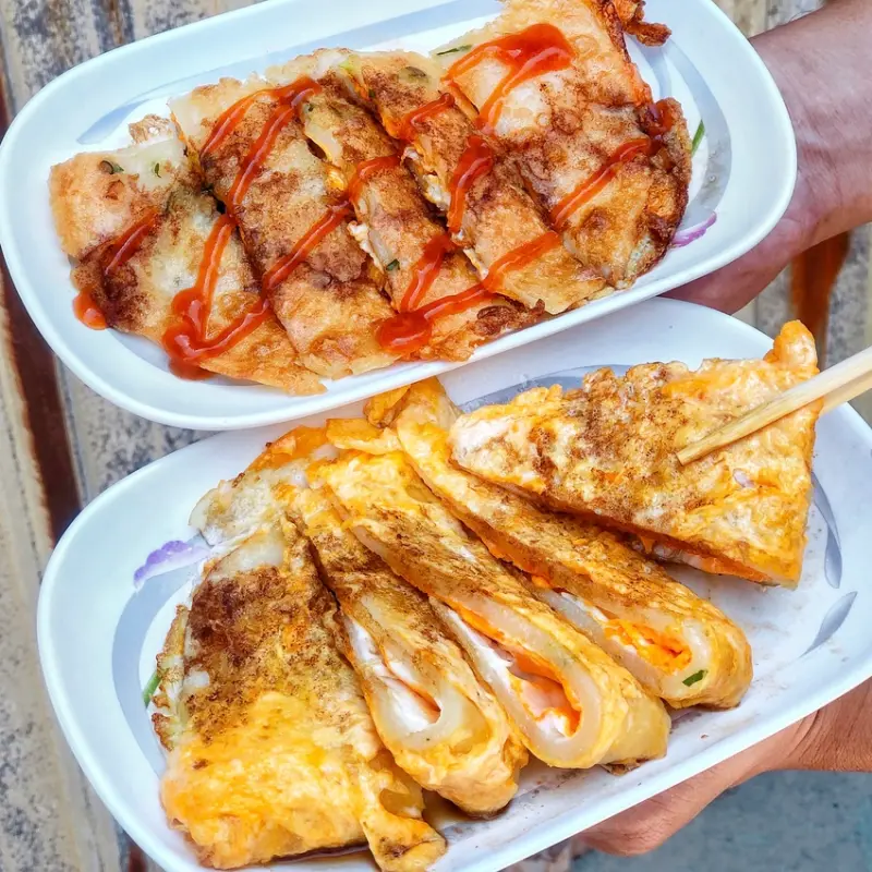 《花蓮*中福早餐店》花蓮在地早餐好吃又划算$30，念念不忘的好滋味,入口還會卡滋卡滋的蛋餅，我愛!我還想再去花蓮~玩(吃)!(內附中福早餐菜單)