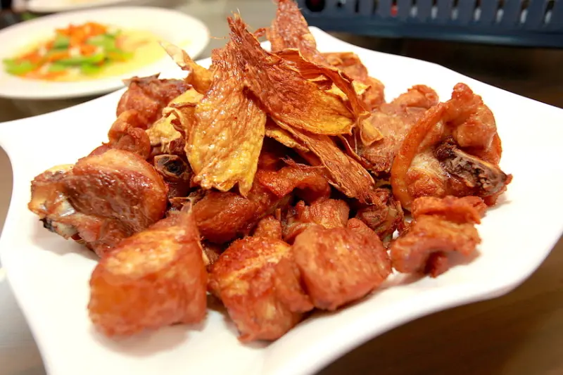 吃。嘉義｜阿里山石棹| 來自山上美味，餐點頗具水準定價超值「石棹佳味熱炒店」。