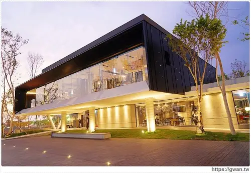 全台最美麻辣鍋餐廳開幕囉，營業到凌晨2點，揪朋友吃套餐最划算！！