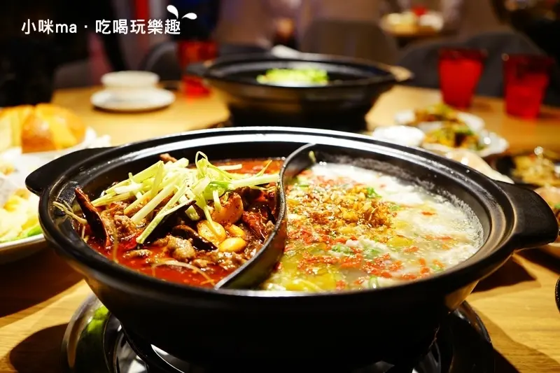 川夜宴無二火鍋樓 ▏川巴子回來了~改良15種鍋底+15種小吃 吃到飽一人只要695元。讓人懷念的麻、香滋味。捷運行天宮站(文末附菜單)