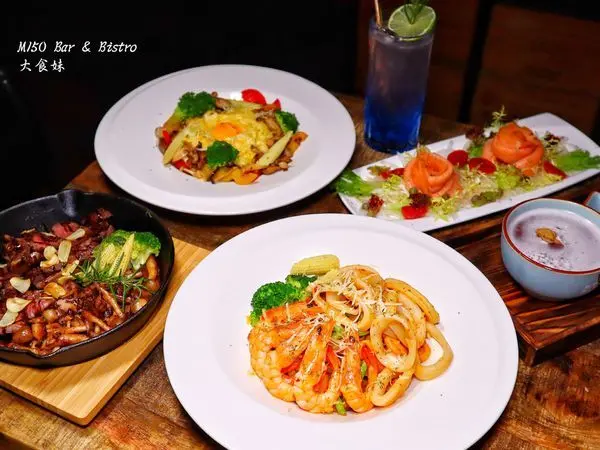 [食記♥六張犁站]M150 Bar & Bistro-給你一個最chill的夜晚，聚餐Party來這裡就對了（內有M150 Bar & Bistro完整MENU)