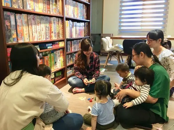 【台南桌遊】桌遊種類超多/空間超舒適/中西區嘴嘴桌遊館