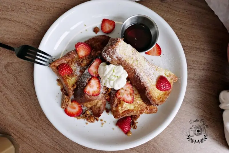 【台北】忠孝敦化 不然 BRUN 韓系質感咖啡廳 早午餐鬆餅法式吐司