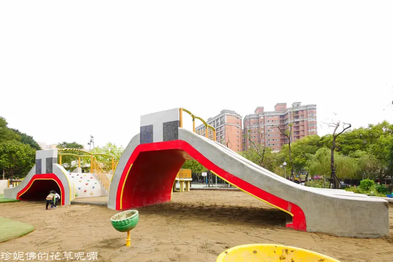 【新北-中和區】四號公園共融式兒童遊戲場