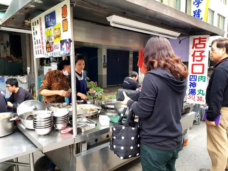 食尚玩家 愛玩客推薦報導白河美食-超人氣店仔口肉圓四神湯