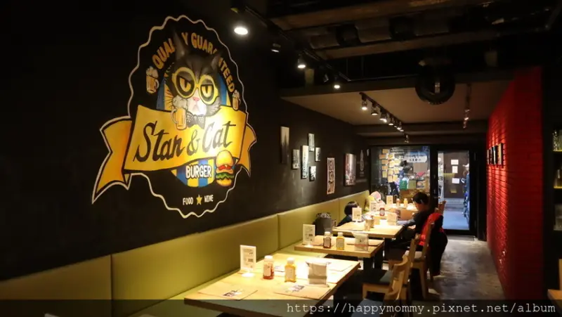 ❤台北東區美食【Stan&Cat 史丹貓美式餐廳 忠孝店】超浮誇大漢堡好好吃.平日打卡送薯條冰淇淋-忠孝敦化站聚餐/親子美食推薦