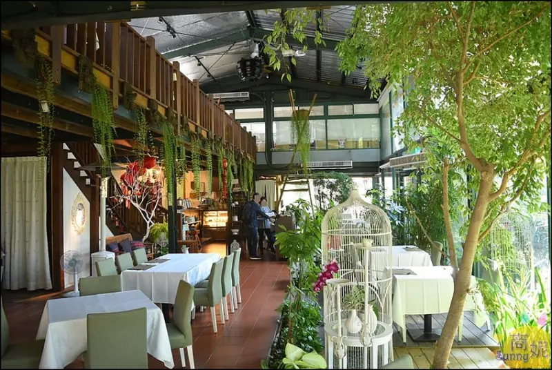 台中旅遊 同時賞櫻賞梅賞楓森林系景觀餐廳。千樺花園。法式料理加上絕美景觀好吃好拍CP值很高