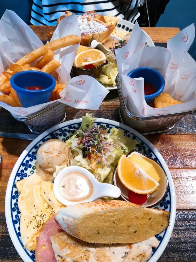 牆角咖啡Corner Walls Café。寵物友善餐廳餐點平價好吃超推