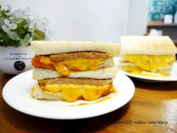 台北必吃早餐店【真芳-碳烤吐司 紅茶牛奶】#蛋餅 #三明治 #早餐 #碳烤吐司