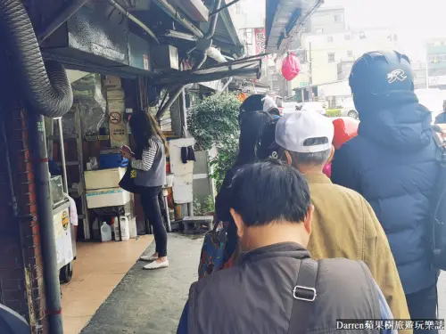 中壢老牌曾水煎包|中壢排隊美食只要8元超佛系曾記水煎包