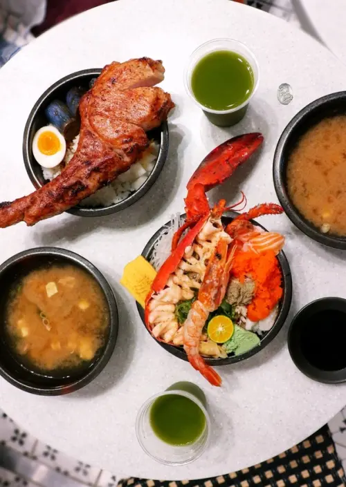 浮誇 贅沢三昧- 海鮮丼飯｜龍蝦 V.S. 戰斧豬(微風南山店)