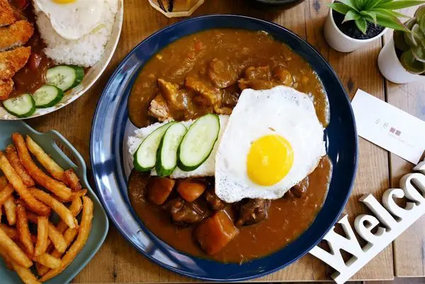 松山區咖哩推薦-日好咖哩.文青風咖哩.咖哩料理.南京復興美食推薦.近南京復興捷運站