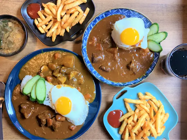 【台北美食】日好咖哩 x 日日來吃好咖哩!!!香濃味美好銷魂，好吃咖哩在這裡! ║松山區咖哩推薦、南京復興美食推薦