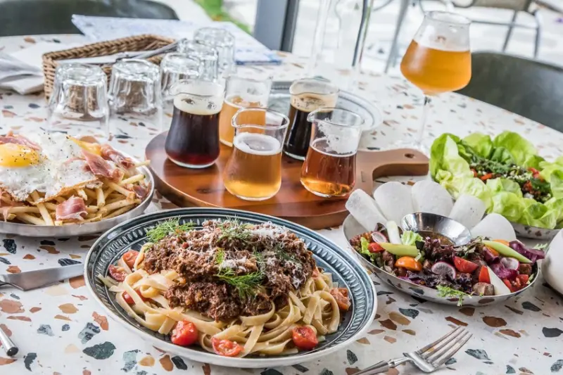 [台北中山]大直美食推薦！各式風味精釀啤酒新鮮拉霸供應，時尚餐酒新文化！棧酒食吧 SIP Gastrotaphouse - 大手牽小手。玩樂趣