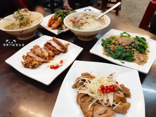 【台中豐原】阿旺澄食堂─在地人氣宵夜選擇，招牌肉粥和多樣小菜，平價美......
