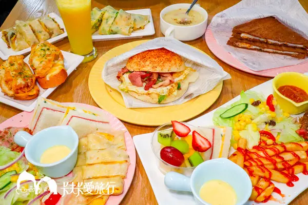 宜蘭早午餐-肚子餓了｜CP值超高！必點蔥多多蛋餅！剝皮辣椒蛋餅和鴨賞漢堡              