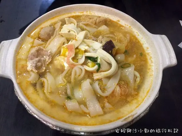 【竹南美食】雲彩雲南美食館  雲南米干麵線小吃  大份暖呼呼的過橋米線