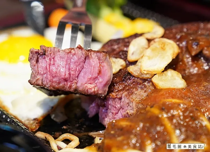 【新光三越 A11館│鉄火牛排】樂軒都會型輕消費新品牌 美食街新選擇，除了平價牛排也能吃到頂級和牛