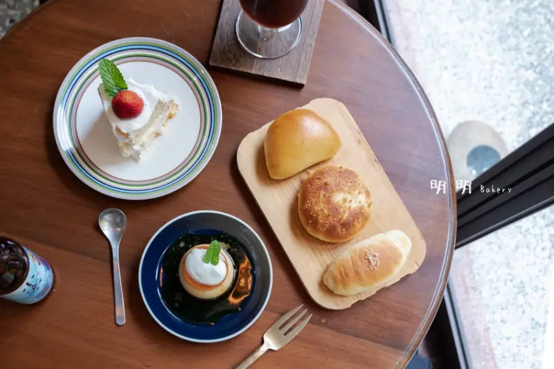 明明Bakery,如同日月一般溫暖人心的麵包/彰化麵包甜點推薦