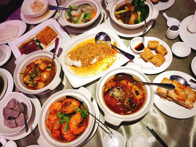 豪鼎飯店 新店美食推薦 港式飲茶 買一送一 家庭聚餐 春酒尾牙 近捷運七張 大坪林 港點燒臘