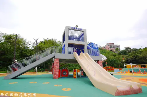 【新北-鶯歌區】鶯歌古鐘樓公園（公二公園）兒童遊戲場