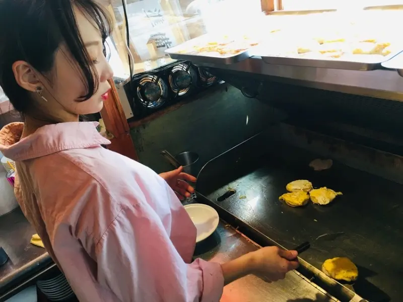 台南美食-推薦保安路古早味阿文米粿豬油拌飯半熟蛋黃熔岩滑入道香噴噴豬油拌飯