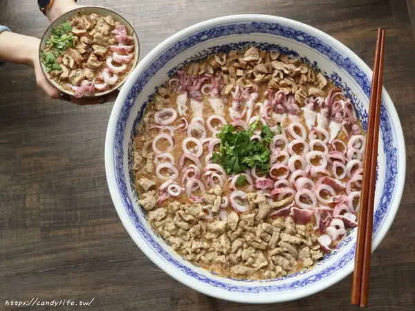 台中美食│麵香大腸麵線大胃王活動開跑！挑戰全台唯一超大碗公麵線，限時40分，吃完免費還有獎金可拿，需提前三天預約～              