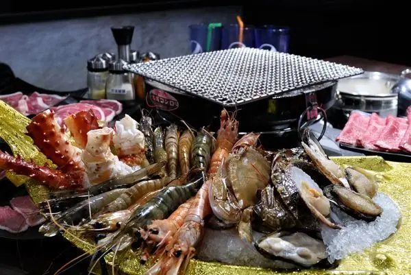 新店燒肉鍋物吃到飽-上禾町日式燒肉-北新店.帝王蟹、和牛、三點蟹無限吃.台北火烤兩吃.吃到飽餐廳.大坪林吃到飽.近大坪林捷運站