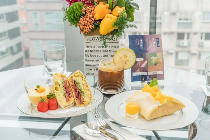 來自日本銀座的玻璃屋咖啡｜YUME Café 願夢咖啡 銀座白石旗艦館11 F 忠孝復興站下午茶、網美餐廳、隱藏版東區景觀咖啡、輕食餐廳