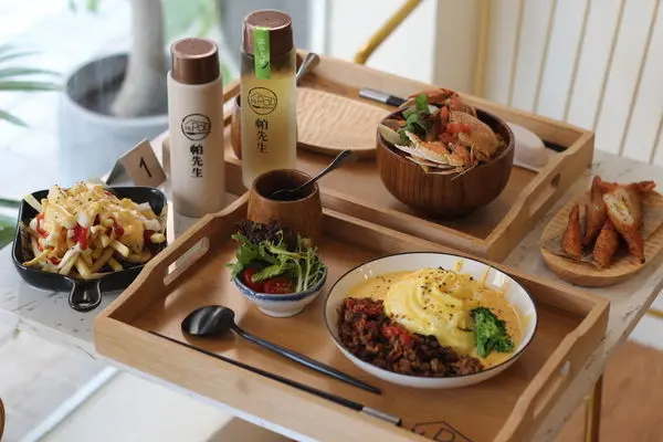 台中美食｜Mr.Pa帕先生南洋料理 台中大墩店-南洋料理新選擇，泰式海鮮酸辣麵CP值爆高