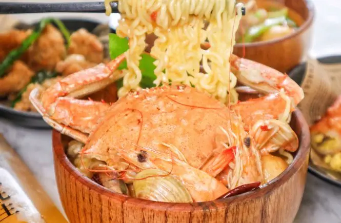 【台中】Mr.Pa帕先生 南洋料理（大墩店）。不用兩百元就能吃到的螃蟹酸辣海鮮麵