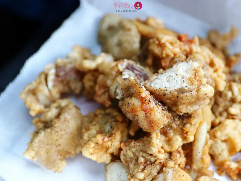 【食記】台南／中西區「友愛鹽酥雞」．宵夜必吃〃友愛街小吃