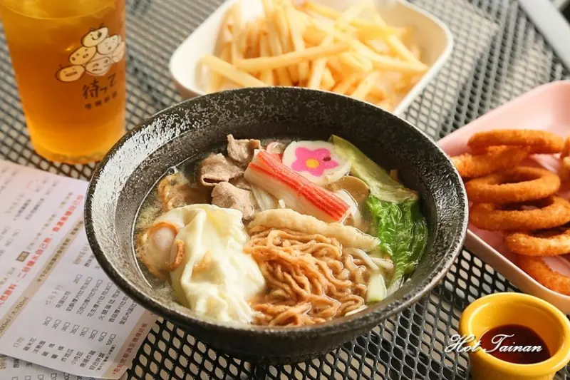 小孩玩瘋了！室內大型溜滑梯、AR實境互動、海底世界互動遊戲，只在台南等咧粉圓五妃概念店 - 熱血玩台南。跳躍新世界