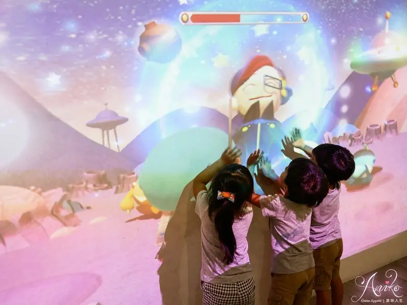 【台南美食】等咧粉圓五妃概念館。超狂飲料店！大人放風小朋友玩瘋～AR實境互動遊戲、室內大型溜滑梯 - ANIKO 艾妮可美味人生
