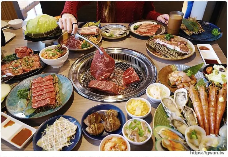 台中現撈泰國蝦、厚切牛排、近80種食材吃到飽，還有生啤無限暢飲一人只要799！