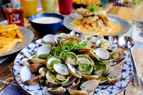 瑰覓Gui Mi│逢甲商圈大份量義式料理，正常麵量已經很超量，還有免費加麵和紅茶無限續杯讓你沒吃飽不準離開！ @強生與小吠的Hyper人蔘~