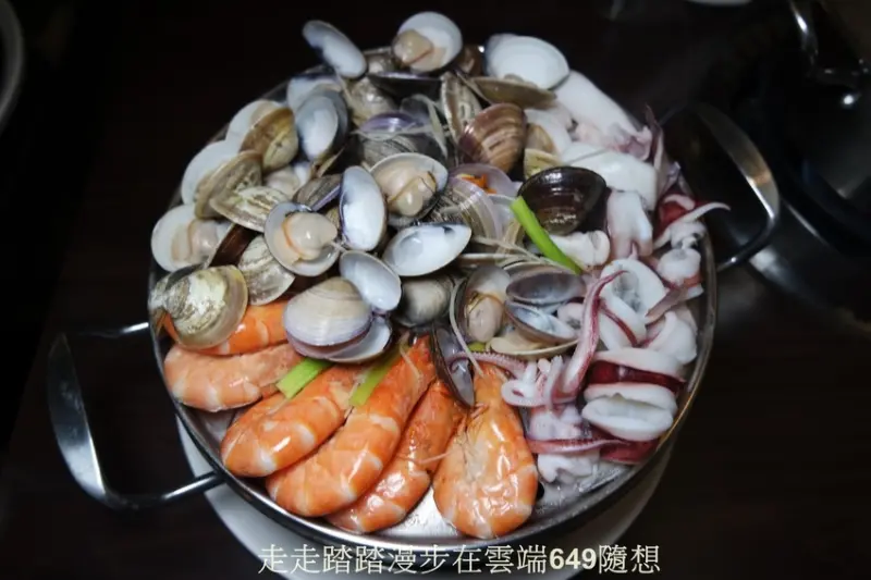 內湖【蒸霸王】東湖海鮮餐廳，蒸氣海鮮塔，鮮味抵家