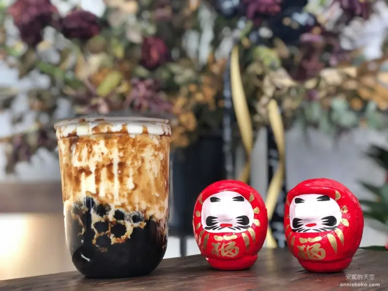 [基隆美食]成助茶-基隆廟口店 手搖飲竟然有現泡好茶 獨家冷卻技術 不加一滴水的鮮奶珍珠用料超實在 - 安妮的天空