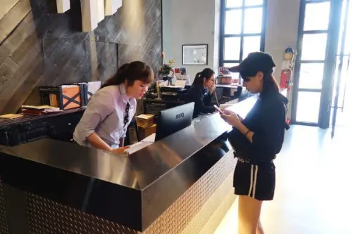 【住宿】MiniHotel步行5分鐘到逢甲夜市（內含影片／飯店早餐／交誼廳／洗衣機烘衣機）