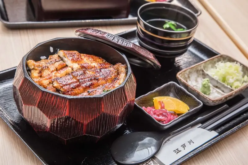 [台北中山]日本超人氣鰻魚飯台灣首發店，不用出國就能吃到道地京都鰻魚飯！江戶川鰻魚飯-台灣一號店 - 大手牽小手。玩樂趣