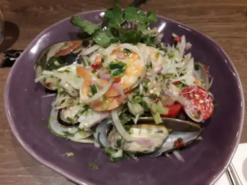 夏日泰式冰品配料自己搭八果椰子冰~NARA Thai Cuisine 台中中友店 ​​​​​​​