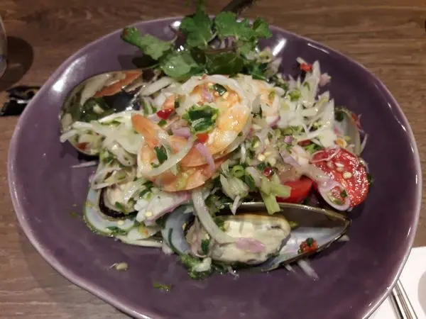 夏日泰式冰品配料自己搭八果椰子冰~NARA Thai Cuisine 台中中友店 ​​​​​​​