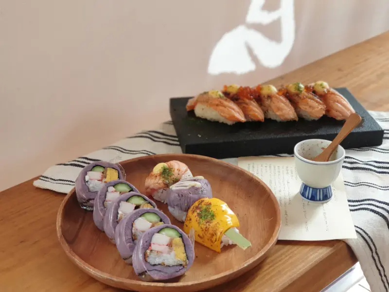 台南美食||本寓食堂-療癒的芋頭壽司還有超可愛壽司串可以邊散步邊吃||中西區、北區、平價美食