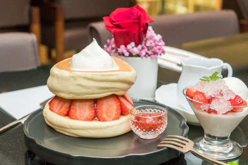 台北必吃來自北海道舒芙蕾鬆餅-椿Tsubaki Salon | 季節限定『北海道粉雪厚鬆餅 草莓』、春季限定『北海道粉雪厚鬆餅 柑橘』、中山站必吃甜點、下午茶推薦