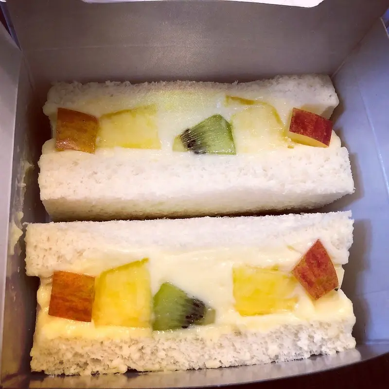 【美食】新竹竹北─鐵三角吐司專賣店。芋頭柔軟吐司好吃!