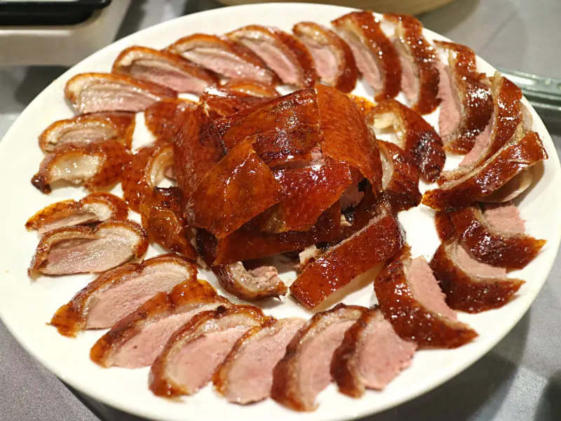 【台北.烤鴨】帝國會館肥嫩烤鴨，一天只烤一爐的本格派好鴨(華國飯店)